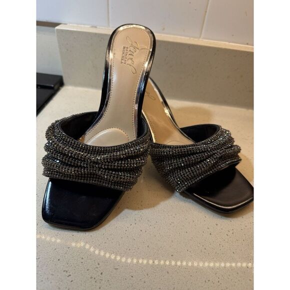 Badgley Mischka Jewel Kitten Heels Women's